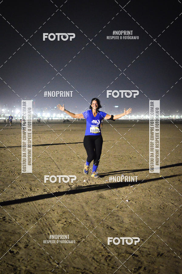 Buy your photos of the eventJovem Pan Night Run Santos on Fotop