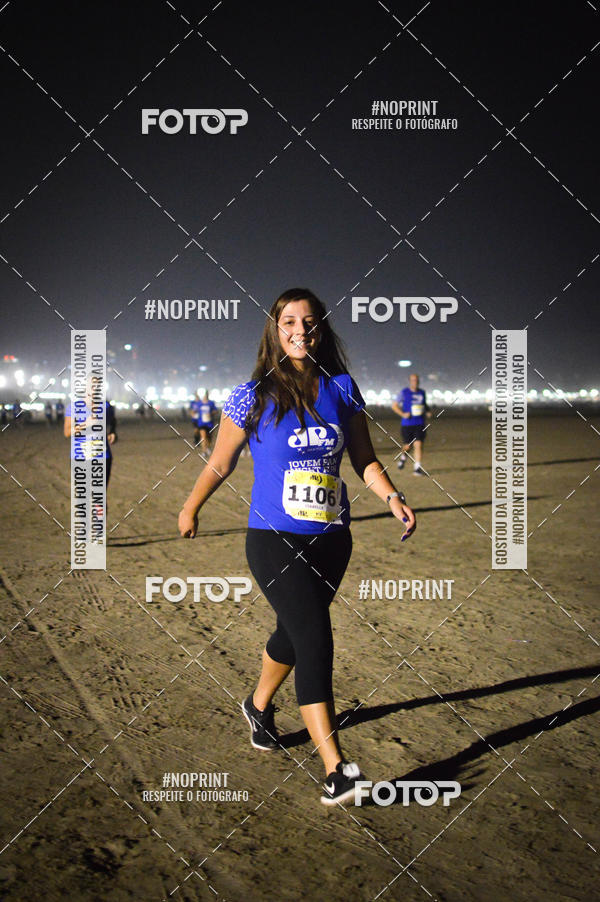 Buy your photos of the eventJovem Pan Night Run Santos on Fotop