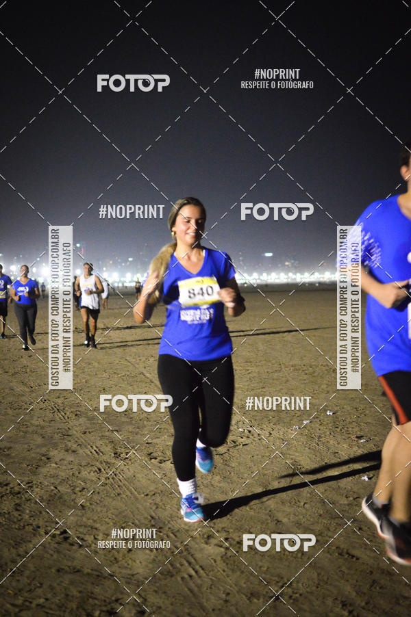 Buy your photos of the eventJovem Pan Night Run Santos on Fotop