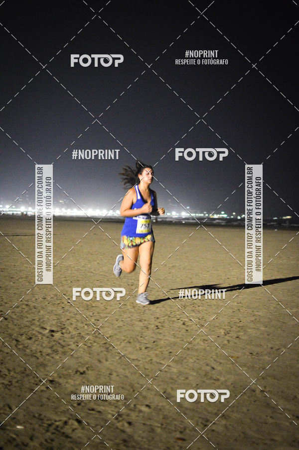 Buy your photos of the eventJovem Pan Night Run Santos on Fotop