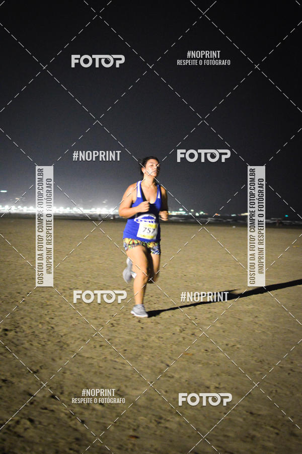 Buy your photos of the eventJovem Pan Night Run Santos on Fotop