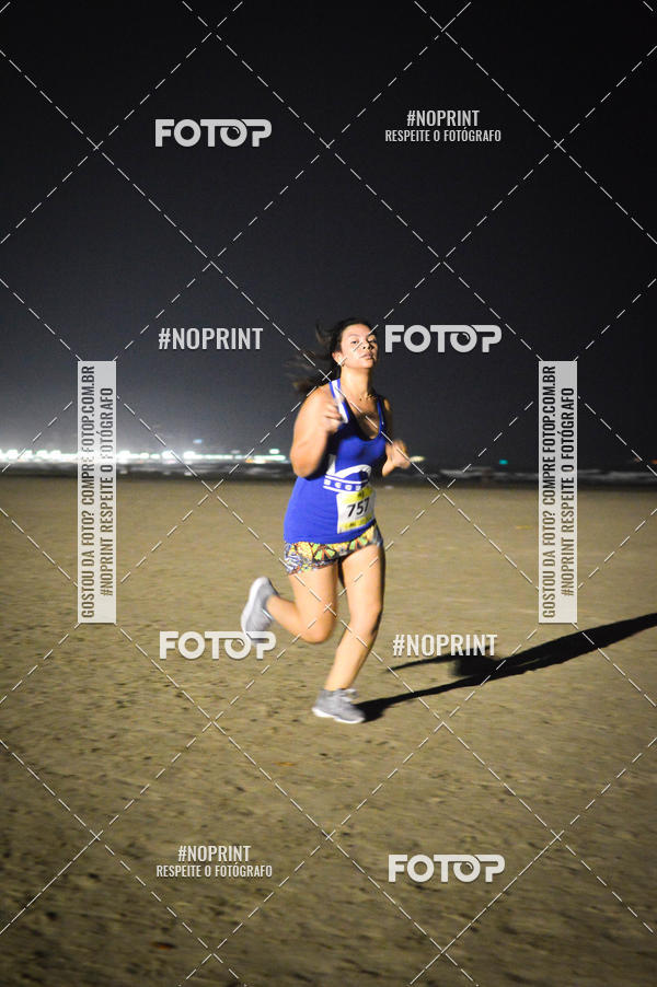 Buy your photos of the eventJovem Pan Night Run Santos on Fotop