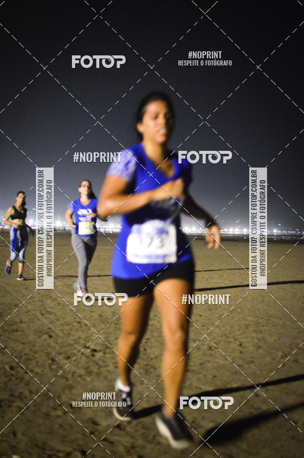 Buy your photos of the eventJovem Pan Night Run Santos on Fotop