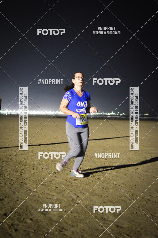 Buy your photos of the eventJovem Pan Night Run Santos on Fotop