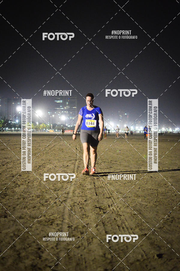 Buy your photos of the eventJovem Pan Night Run Santos on Fotop