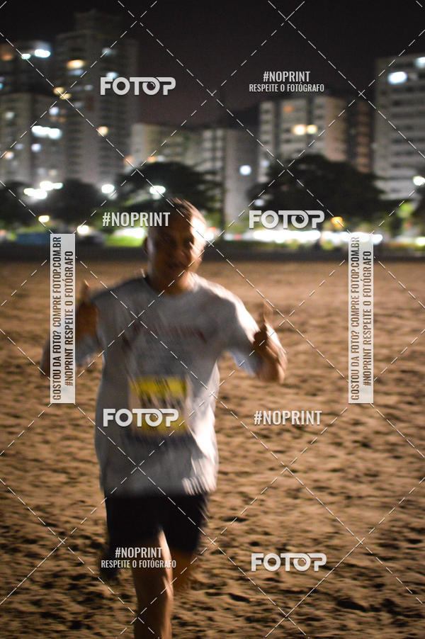 Buy your photos of the eventJovem Pan Night Run Santos on Fotop