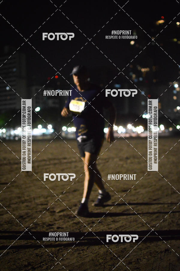 Buy your photos of the eventJovem Pan Night Run Santos on Fotop