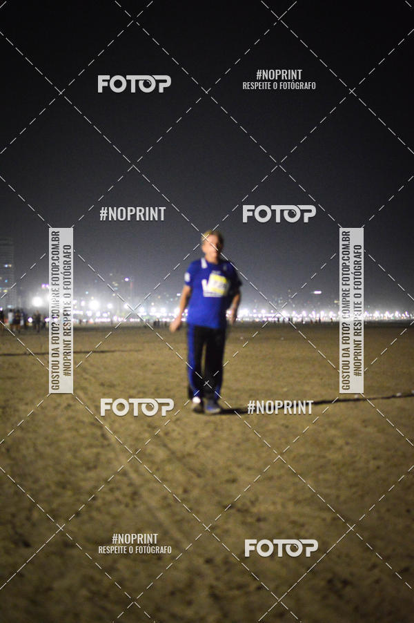 Buy your photos of the eventJovem Pan Night Run Santos on Fotop