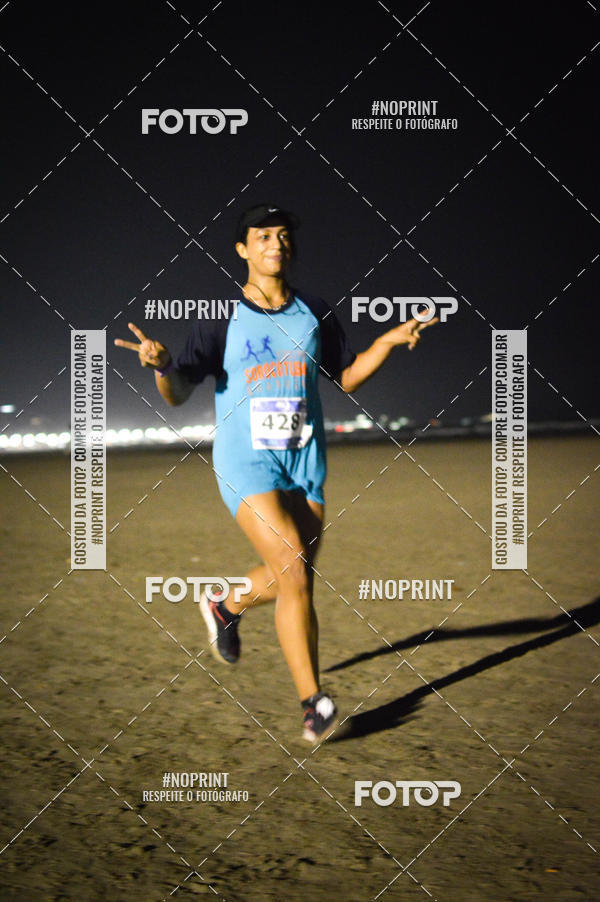 Buy your photos of the eventJovem Pan Night Run Santos on Fotop