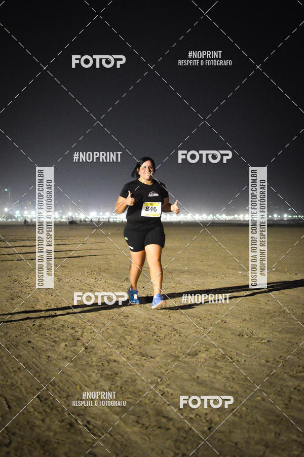 Buy your photos of the eventJovem Pan Night Run Santos on Fotop