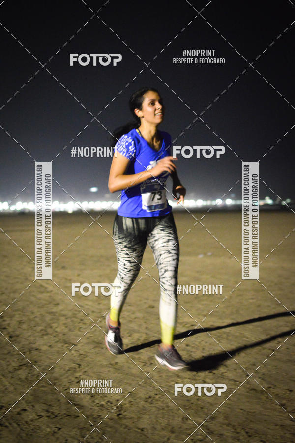 Buy your photos of the eventJovem Pan Night Run Santos on Fotop