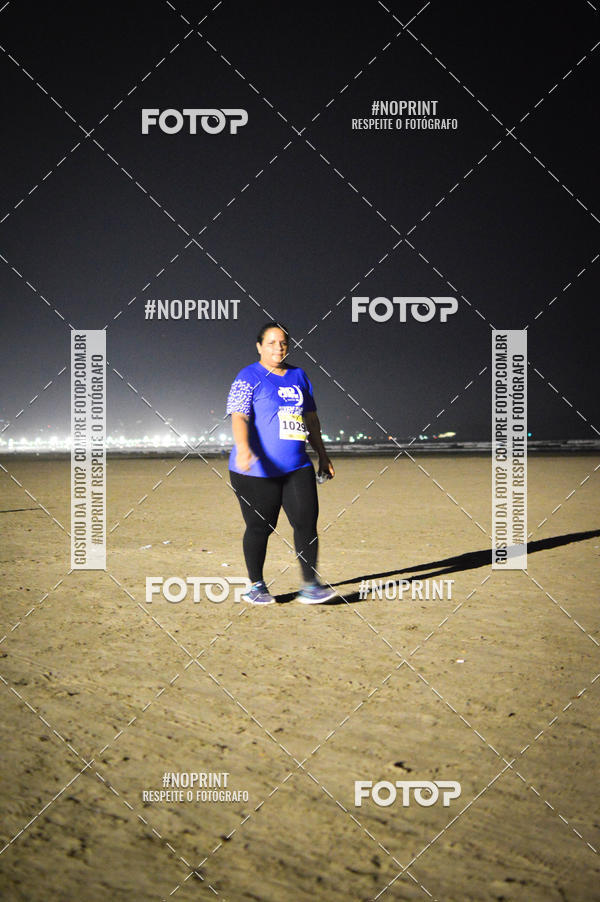 Buy your photos of the eventJovem Pan Night Run Santos on Fotop