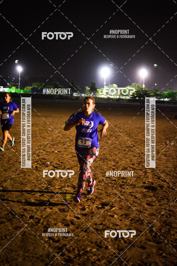 Buy your photos of the eventJovem Pan Night Run Santos on Fotop
