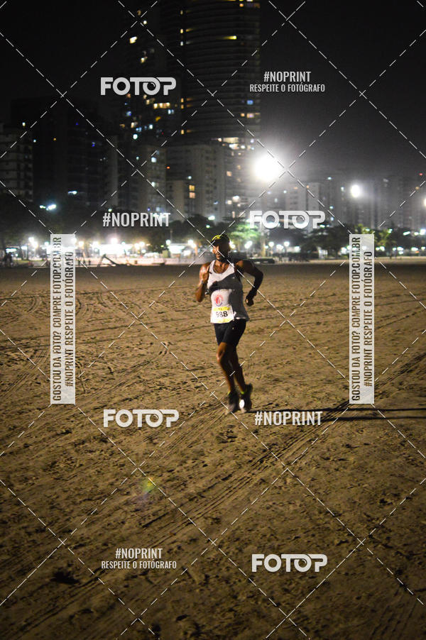 Buy your photos of the eventJovem Pan Night Run Santos on Fotop