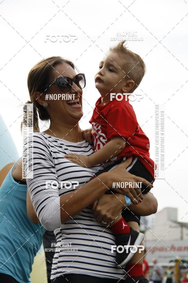Buy your photos of the eventFerinhas Kids Run on Fotop
