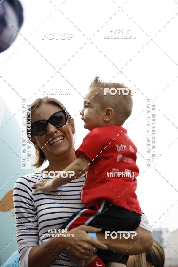Buy your photos of the eventFerinhas Kids Run on Fotop