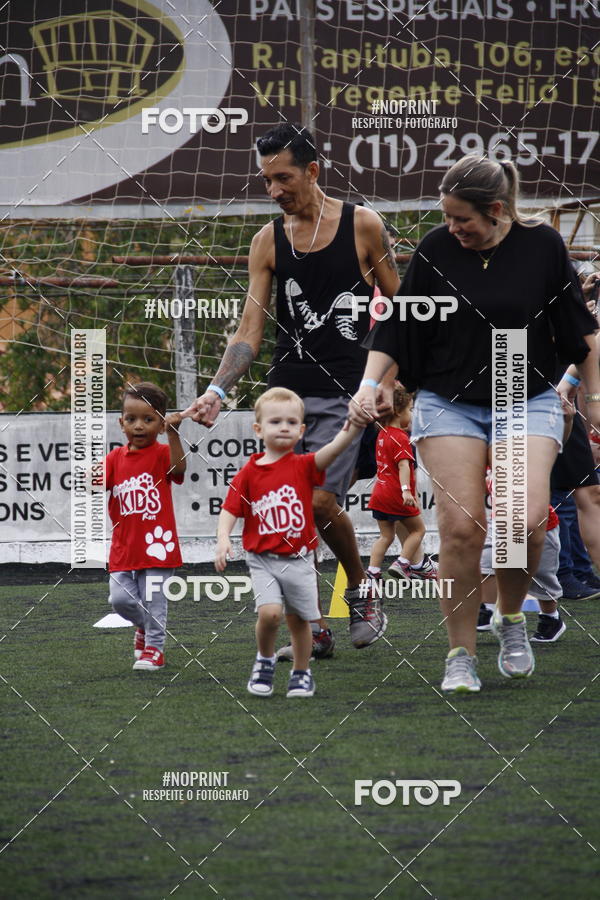 Buy your photos of the eventFerinhas Kids Run on Fotop