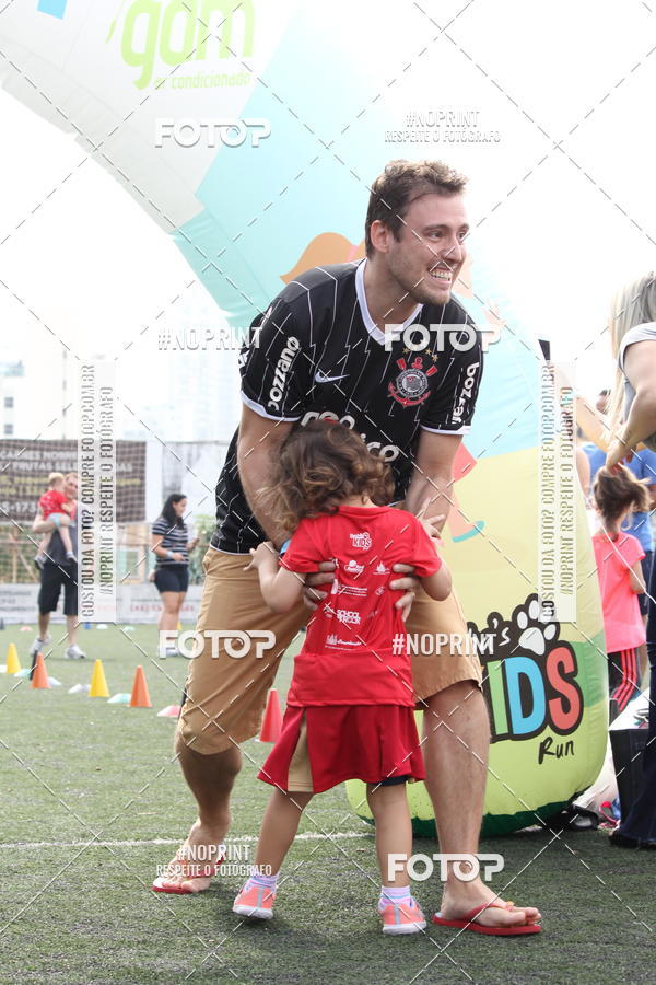 Buy your photos of the eventFerinhas Kids Run on Fotop