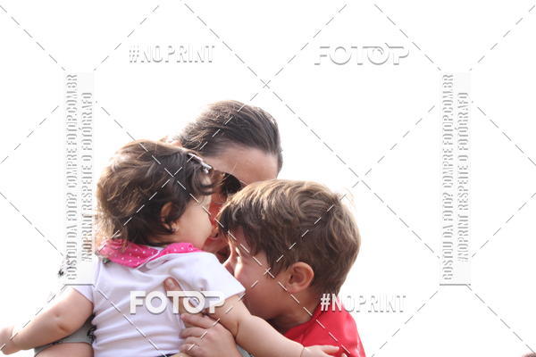 Buy your photos of the eventFerinhas Kids Run on Fotop