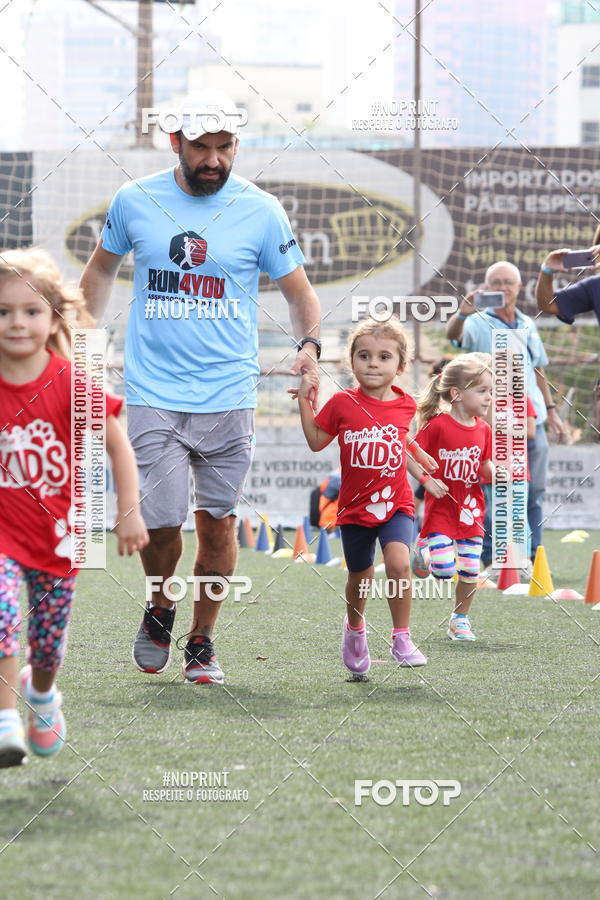 Buy your photos of the eventFerinhas Kids Run on Fotop