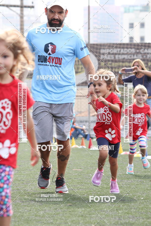 Buy your photos of the eventFerinhas Kids Run on Fotop