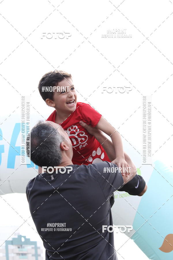 Buy your photos of the eventFerinhas Kids Run on Fotop