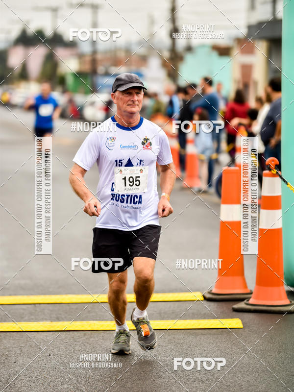 Achetez vos photos de l'vnementCorrida Rstica do Dia do Trabalhador sur Fotop