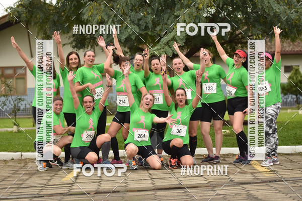 Achetez vos photos de l'vnementCorrida Rstica do Dia do Trabalhador sur Fotop