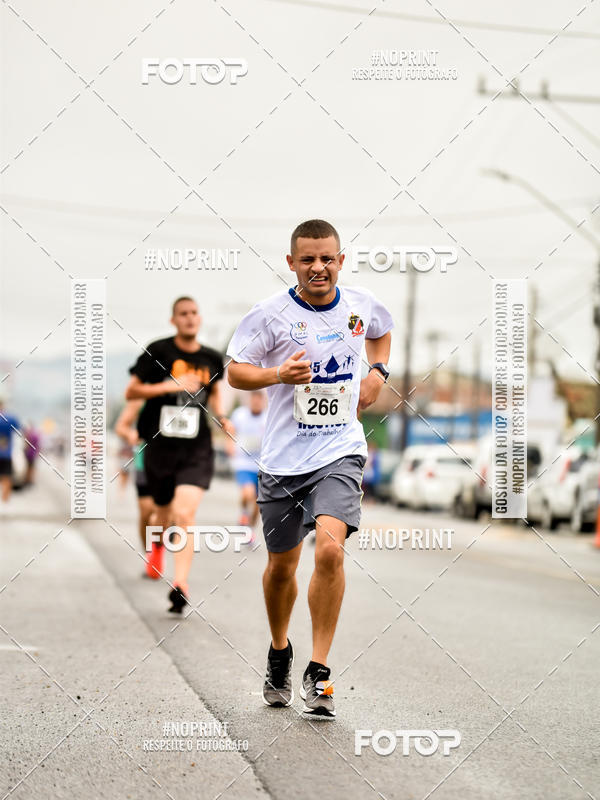 Achetez vos photos de l'vnementCorrida Rstica do Dia do Trabalhador sur Fotop