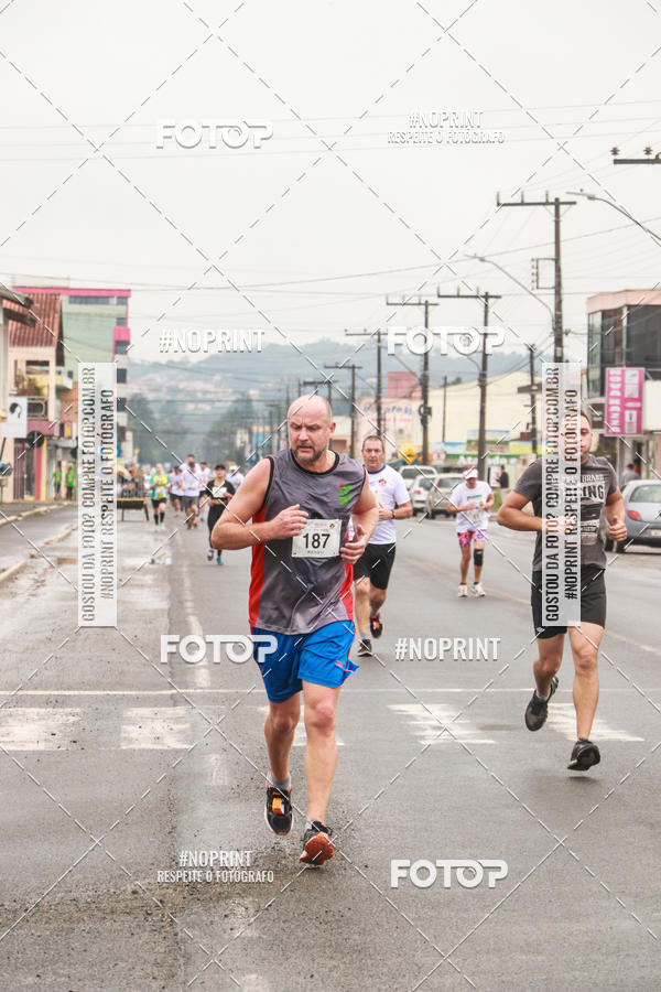 Achetez vos photos de l'vnementCorrida Rstica do Dia do Trabalhador sur Fotop