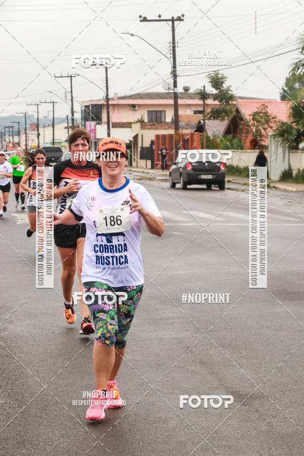 Achetez vos photos de l'vnementCorrida Rstica do Dia do Trabalhador sur Fotop