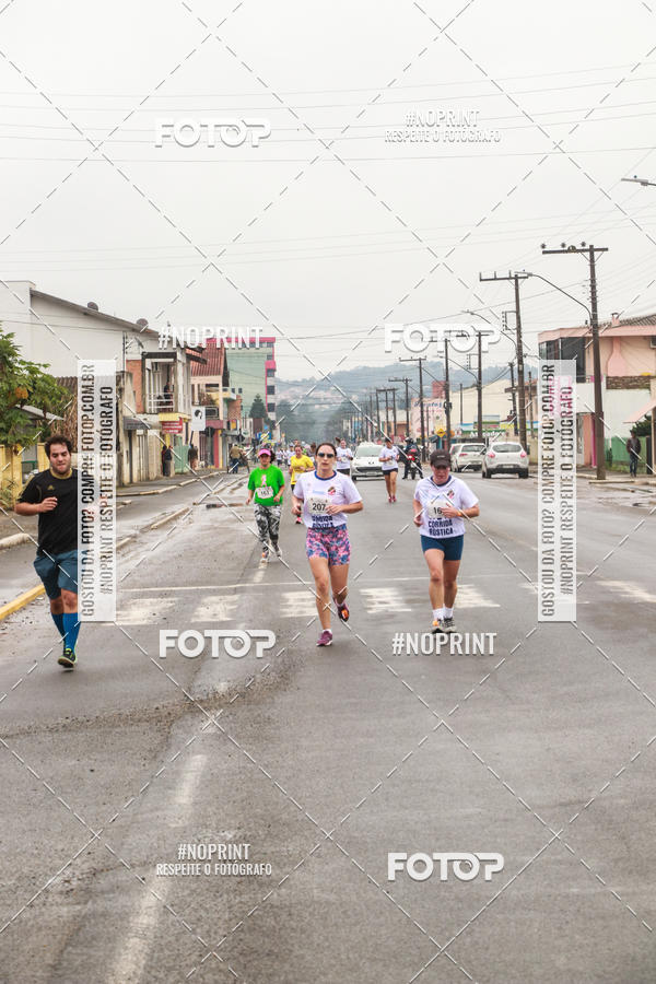 Achetez vos photos de l'vnementCorrida Rstica do Dia do Trabalhador sur Fotop