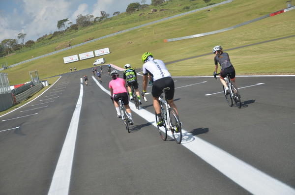 Buy your photos of the eventTraining Day on Fotop