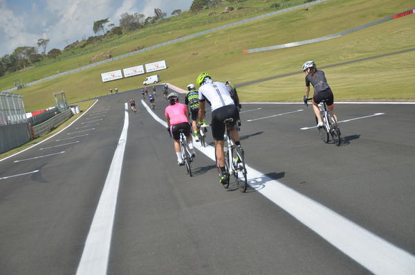 Buy your photos of the eventTraining Day on Fotop