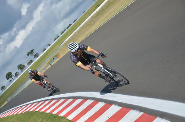 Buy your photos of the eventTraining Day on Fotop