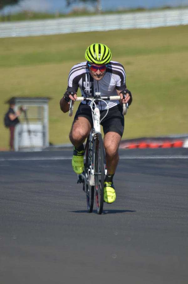 Buy your photos of the eventTraining Day on Fotop