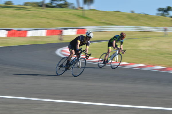 Buy your photos of the eventTraining Day on Fotop