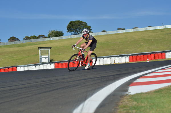 Buy your photos of the eventTraining Day on Fotop