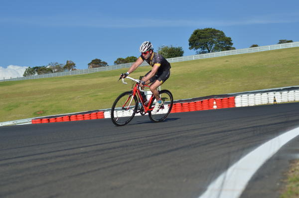 Buy your photos of the eventTraining Day on Fotop