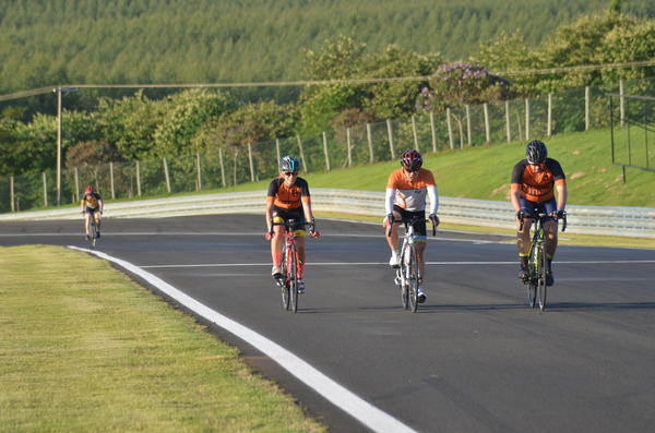 Buy your photos of the eventTraining Day on Fotop