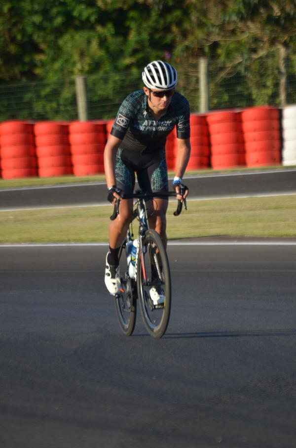 Buy your photos of the eventTraining Day on Fotop