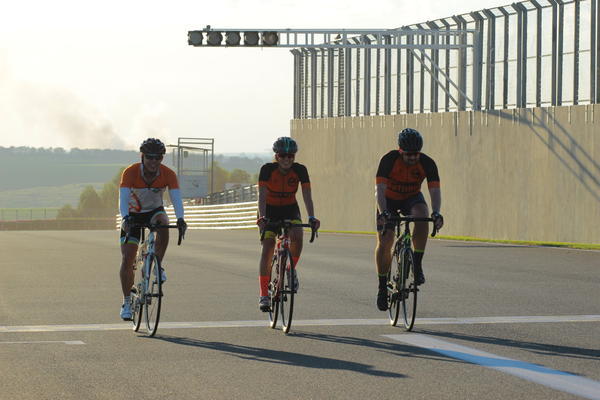 Buy your photos of the eventTraining Day on Fotop