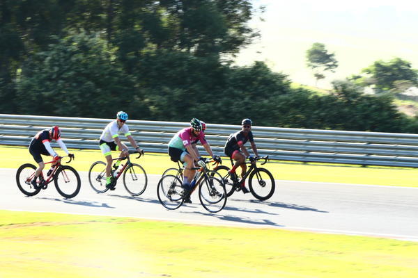 Buy your photos of the eventTraining Day on Fotop