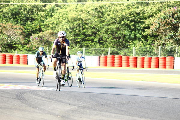 Buy your photos of the eventTraining Day on Fotop