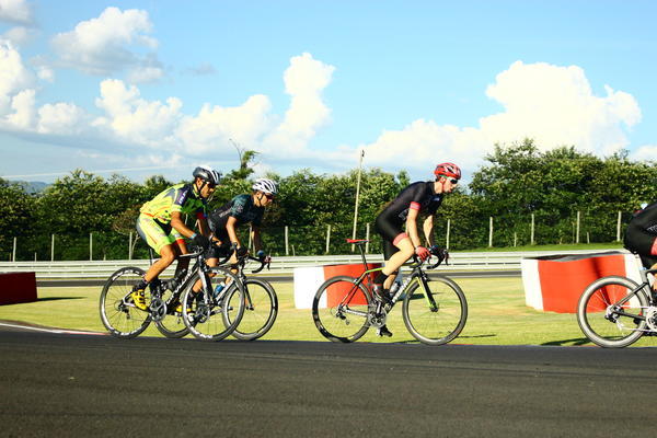 Buy your photos of the eventTraining Day on Fotop