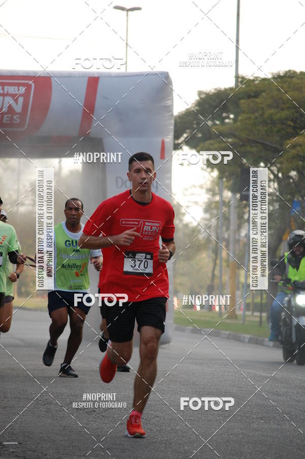 Buy your photos of the eventSantander Track&Field Run Series - Cidade Center Norte on Fotop