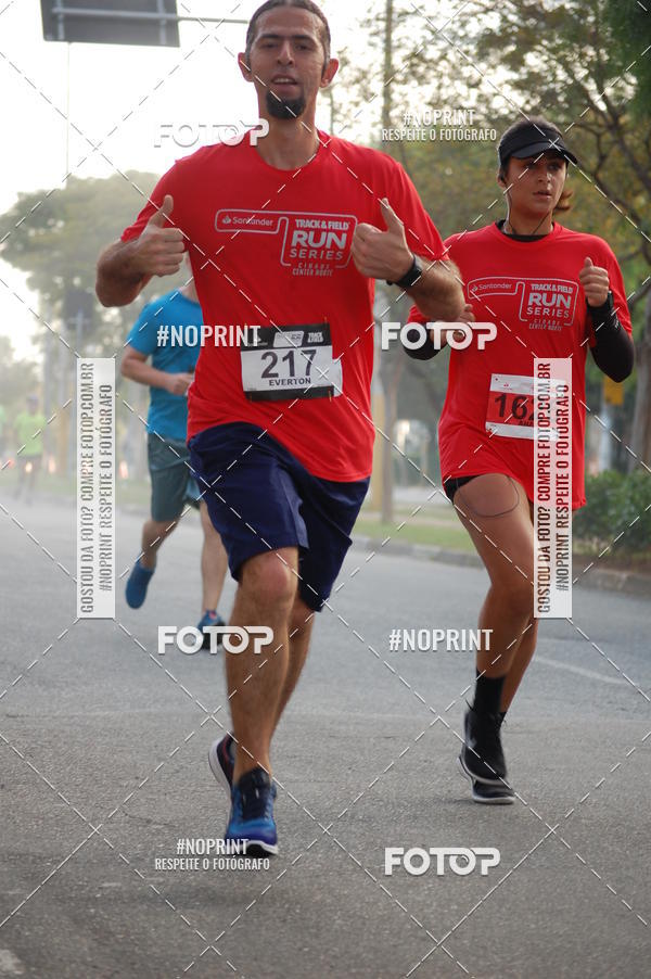 Buy your photos of the eventSantander Track&Field Run Series - Cidade Center Norte on Fotop