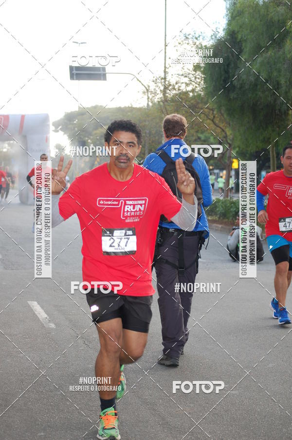 Buy your photos of the eventSantander Track&Field Run Series - Cidade Center Norte on Fotop