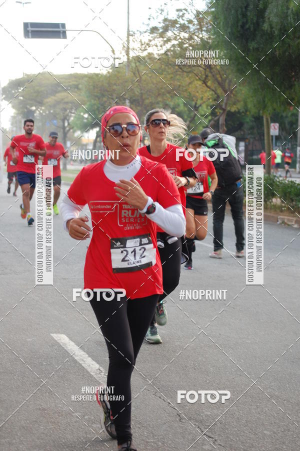 Buy your photos of the eventSantander Track&Field Run Series - Cidade Center Norte on Fotop