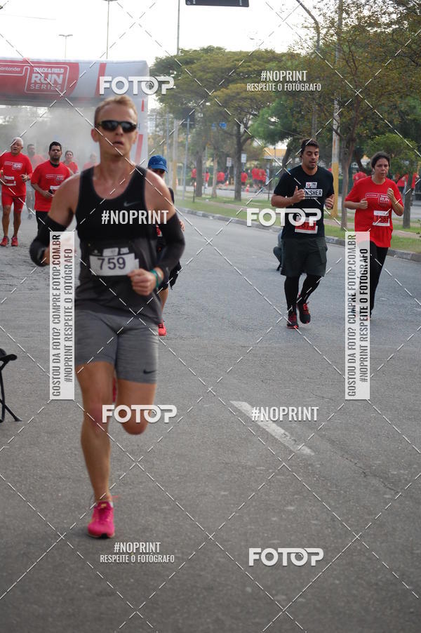 Buy your photos of the eventSantander Track&Field Run Series - Cidade Center Norte on Fotop